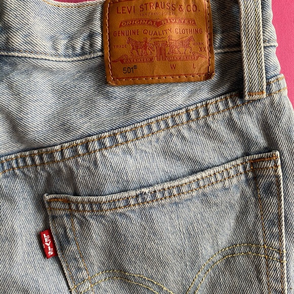 LEVIS 501 BERMUDA SHORT 🌴 - Picture 4 of 6